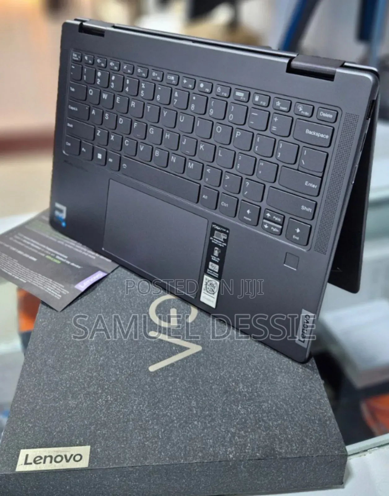 New Laptop Lenovo Yoga 7i 8GB Intel Core I5 SSD 512GB