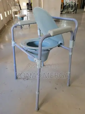 Photo - Toilet Chair፫冉popo Chair+It Provides a Safe Stable Option