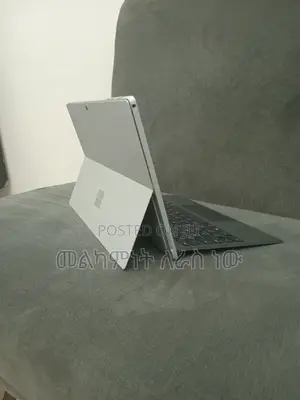 New Laptop Microsoft Surface Pro 7 8GB Intel Core I5 SSD 256GB
