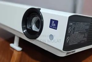 High Quality Sony Vpl-dx102 Projector White Brightness
