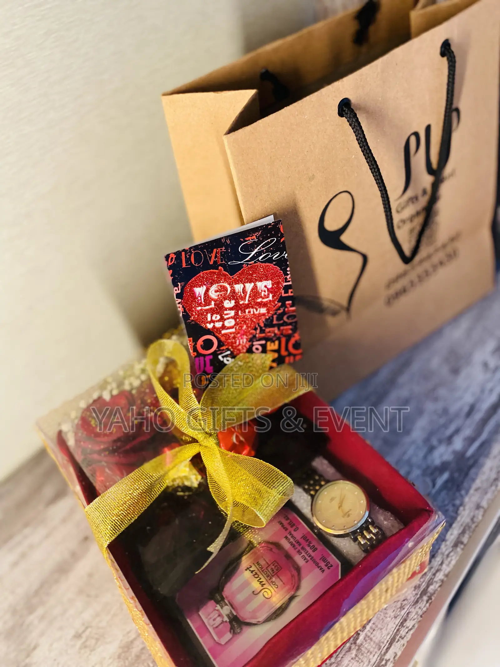 Yaho Perfume and Watch Gift Set