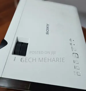 Photo - High Quality Sony VPL-Dx102 Projector White Brig