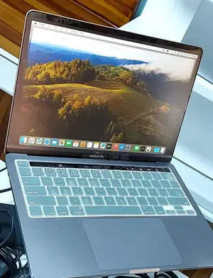 Photo - New Laptop Apple MacBook Pro M1 8GB Intel Core I5 SSD 256GB