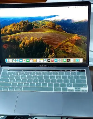 New Laptop Apple MacBook Pro M1 8GB Intel Core I5 SSD 256GB