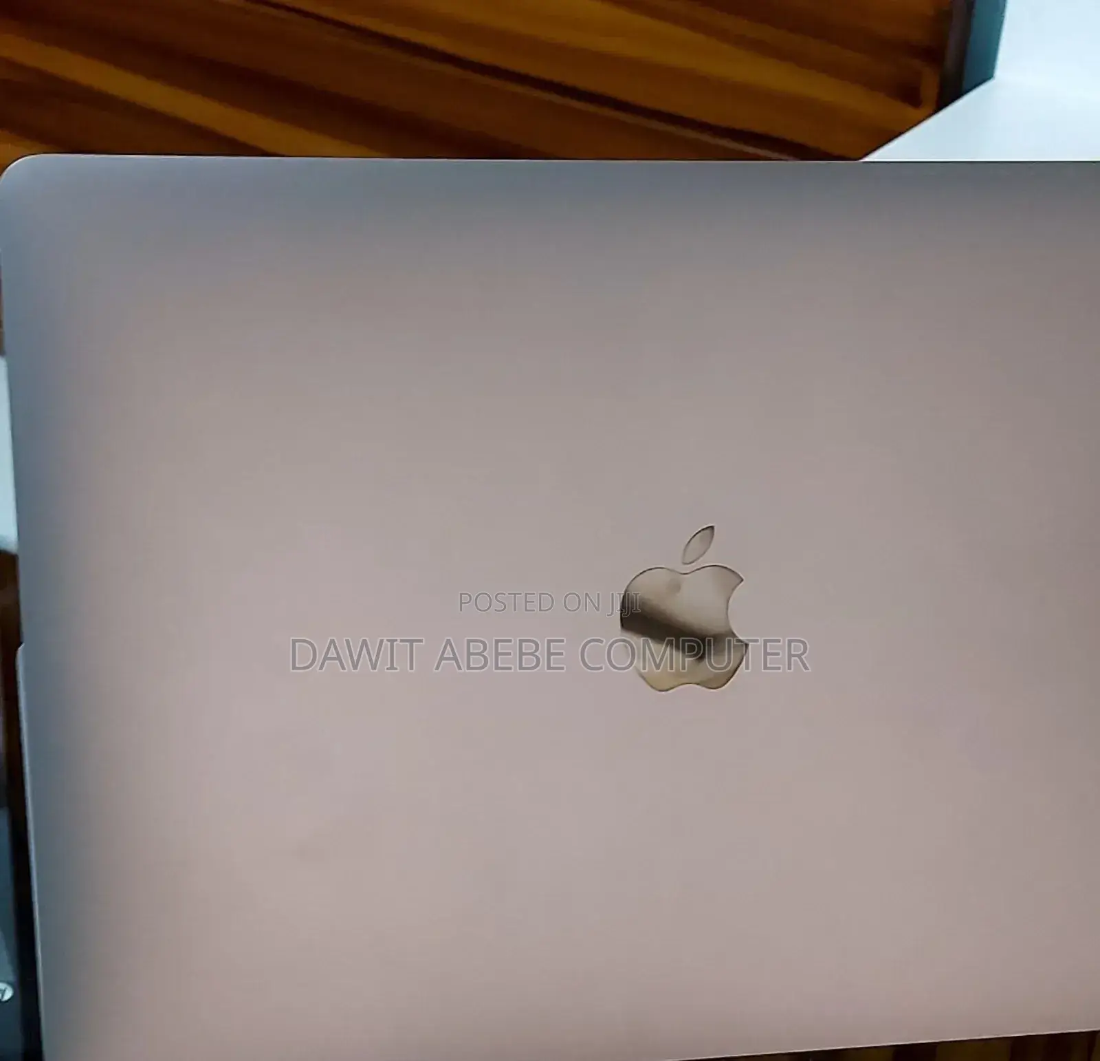 New Laptop Apple MacBook Pro M1 8GB Intel Core I5 SSD 256GB