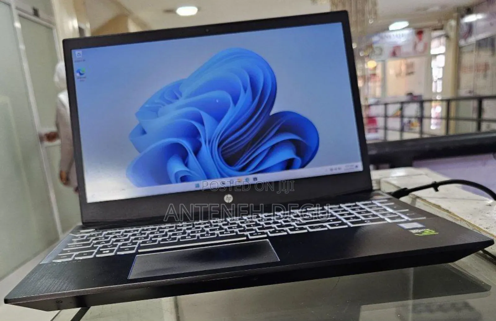 New Laptop HP Pavilion 15 8GB Intel Core I5 HDD+SSD 1T