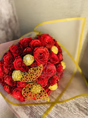 Photo - Yaho Flower Gift And Chocolate Gift