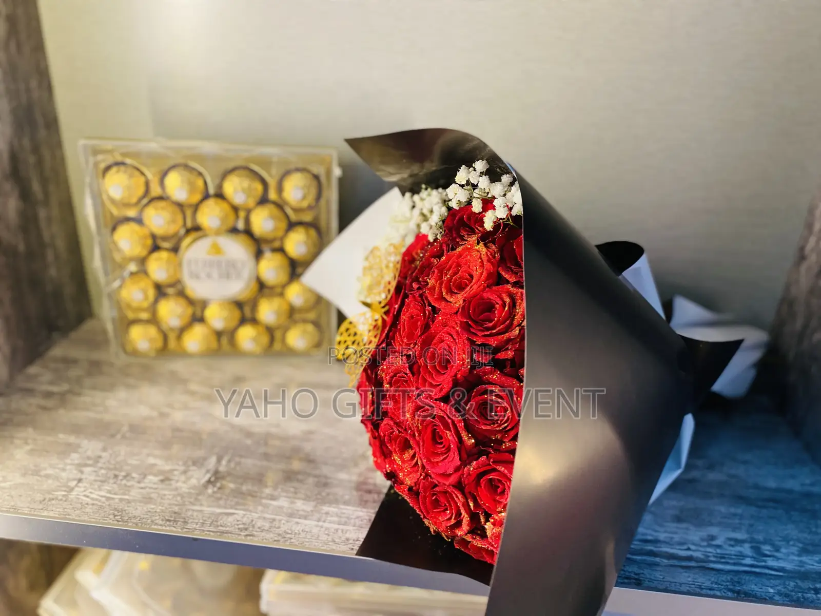 Yaho Flower  Gift Chocolate Gift