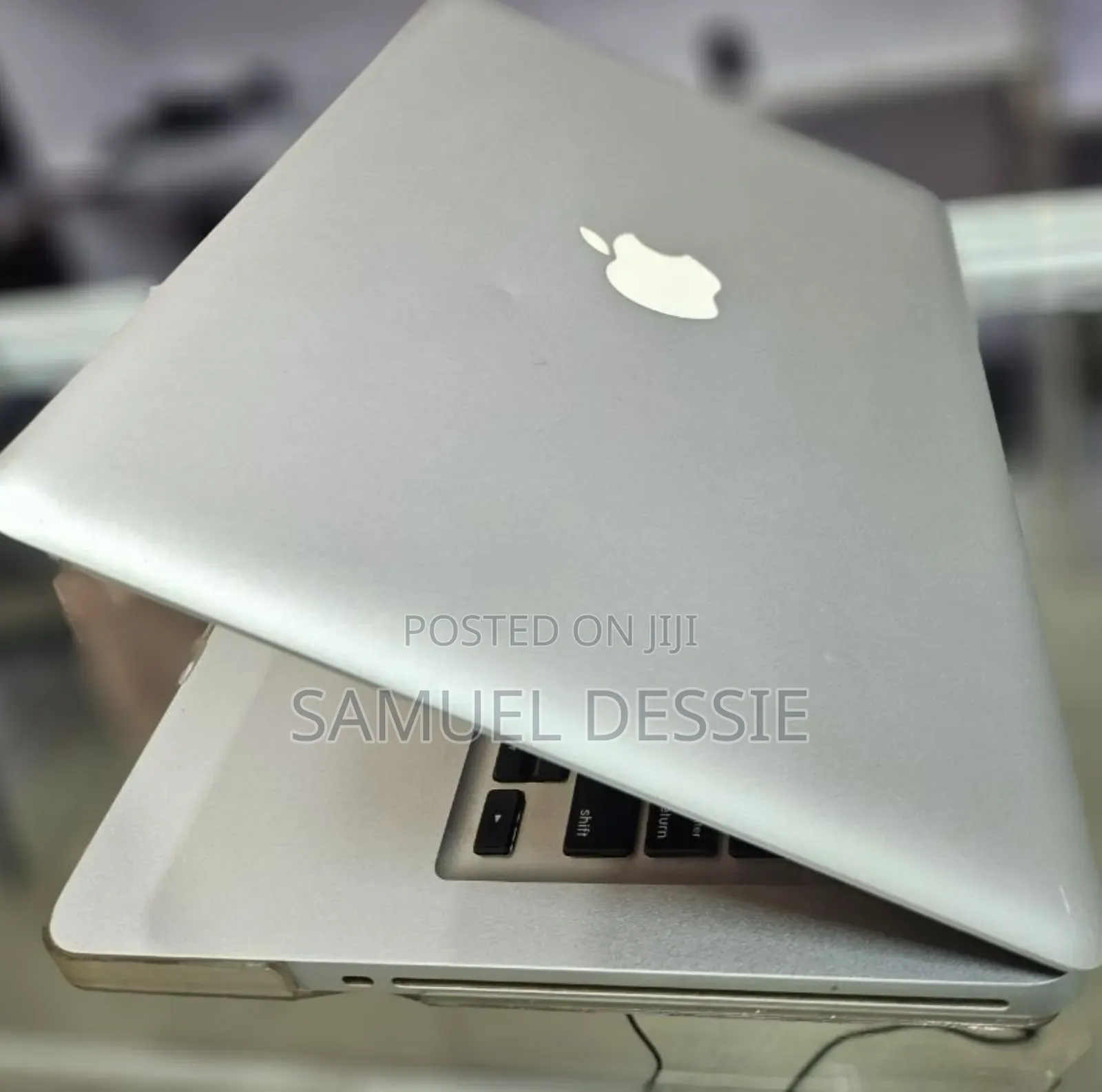 New Laptop Apple MacBook Pro 2011 4GB Intel Core I7 HDD 500GB