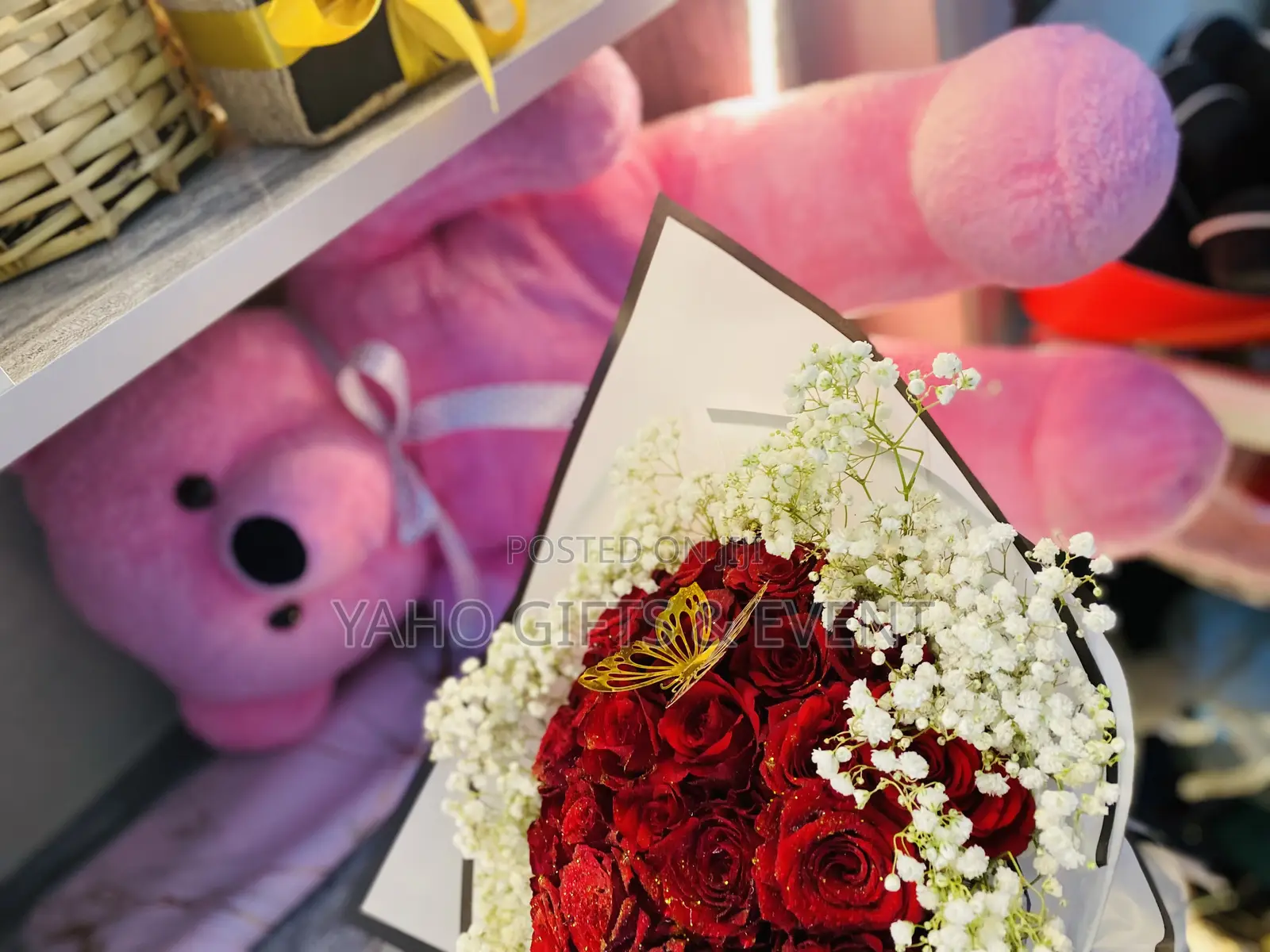 Yaho Large Toy and Flower  Gift Package