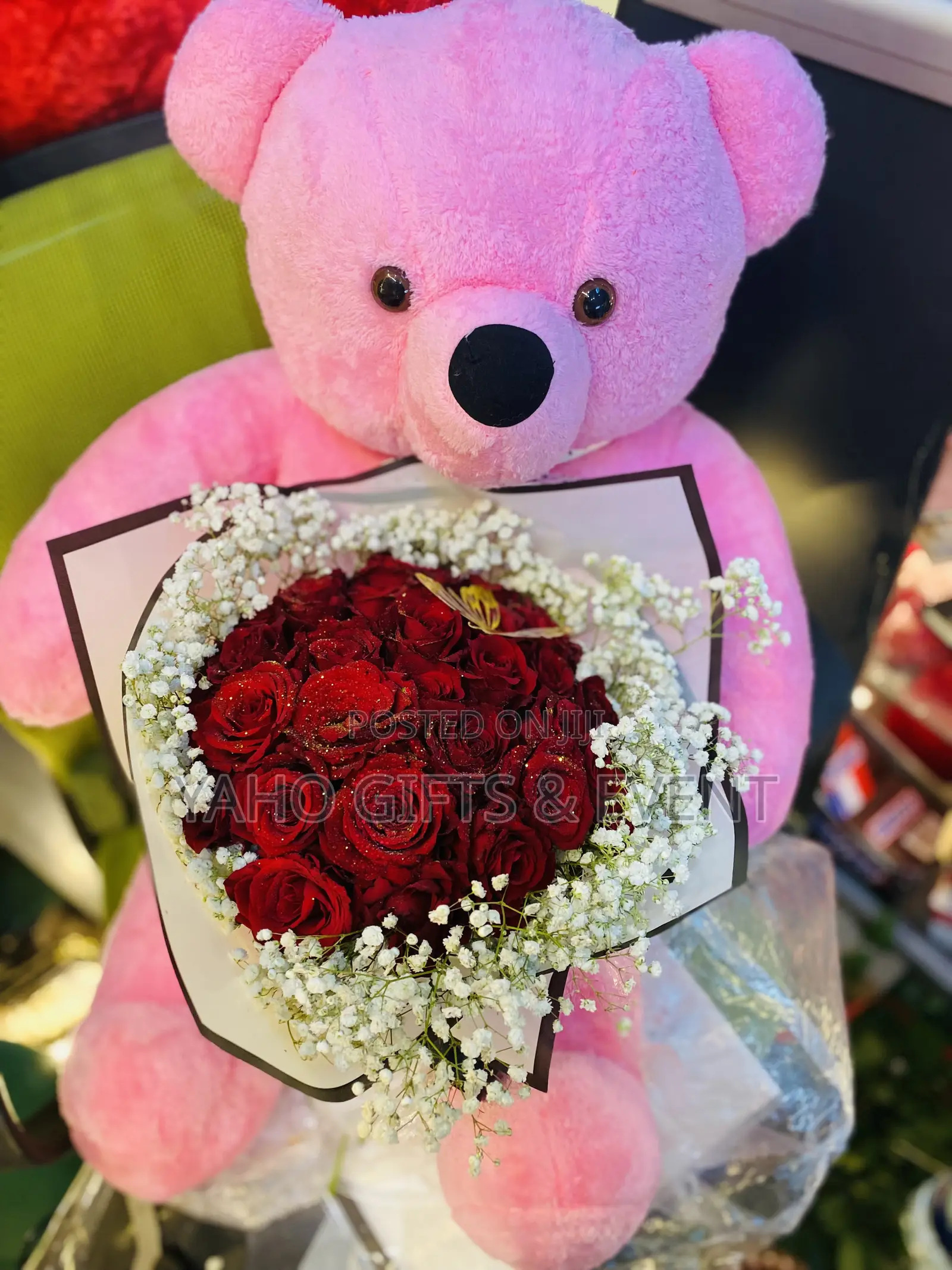 Yaho Large Toy and Flower  Gift Package