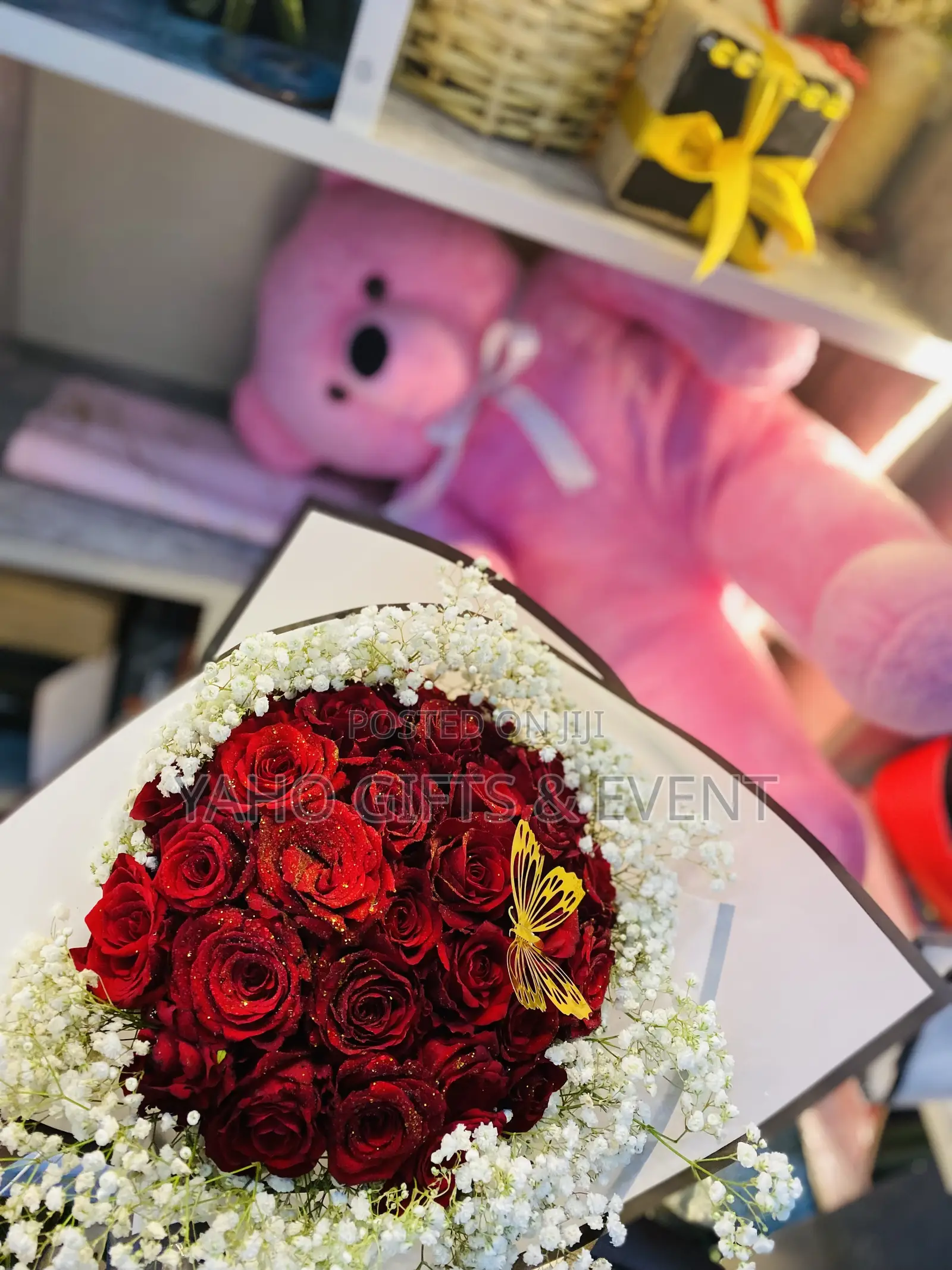 Yaho Large Toy and Flower  Gift Package