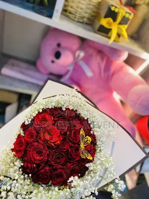 Yaho Large Toy and Flower  Gift Package