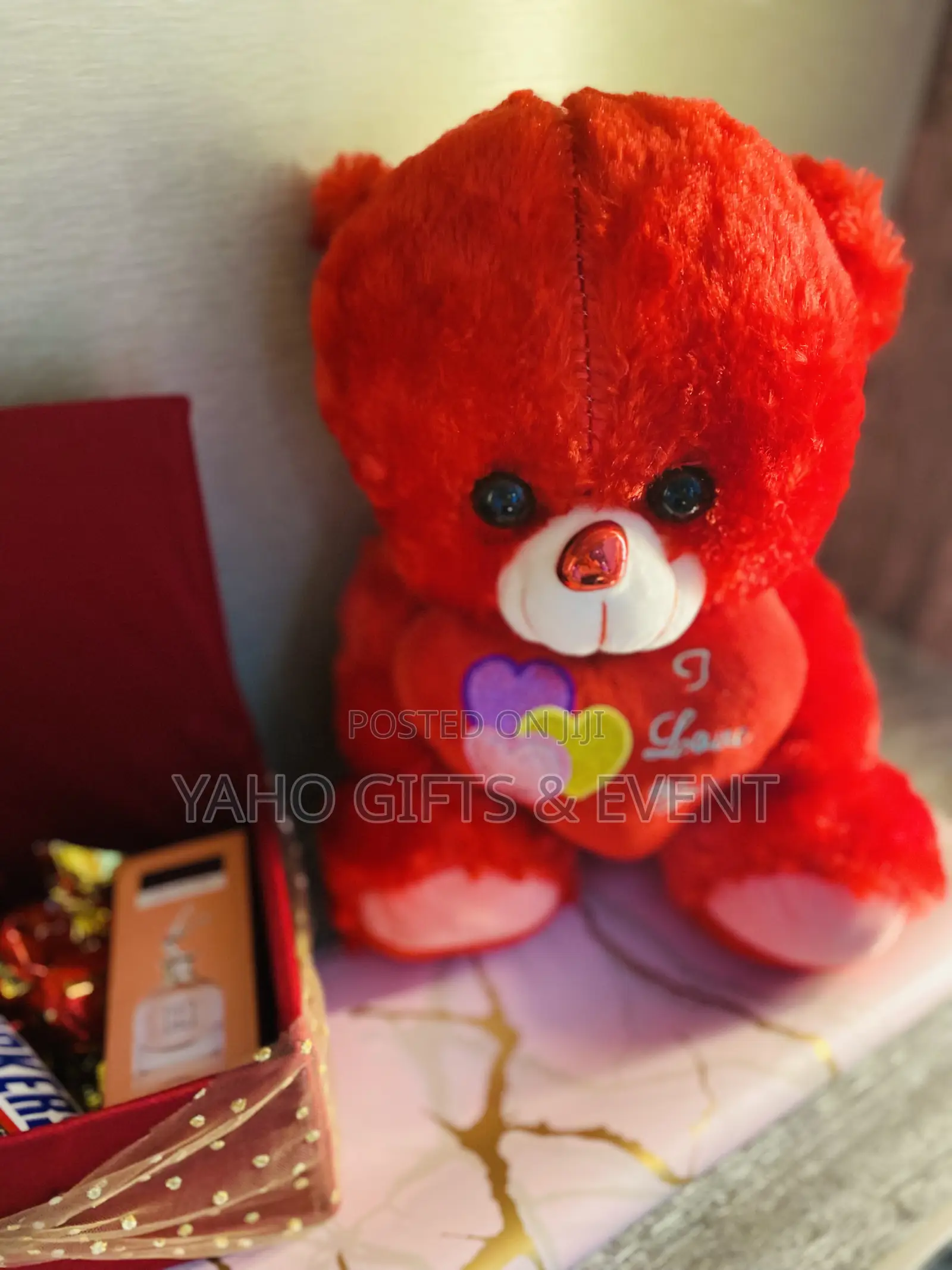 Yaho Toy and Gift Set