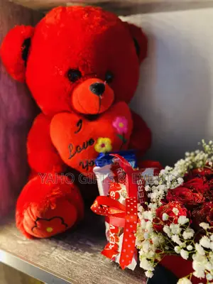 Photo - Yaho Medium Toy Flower  Gift