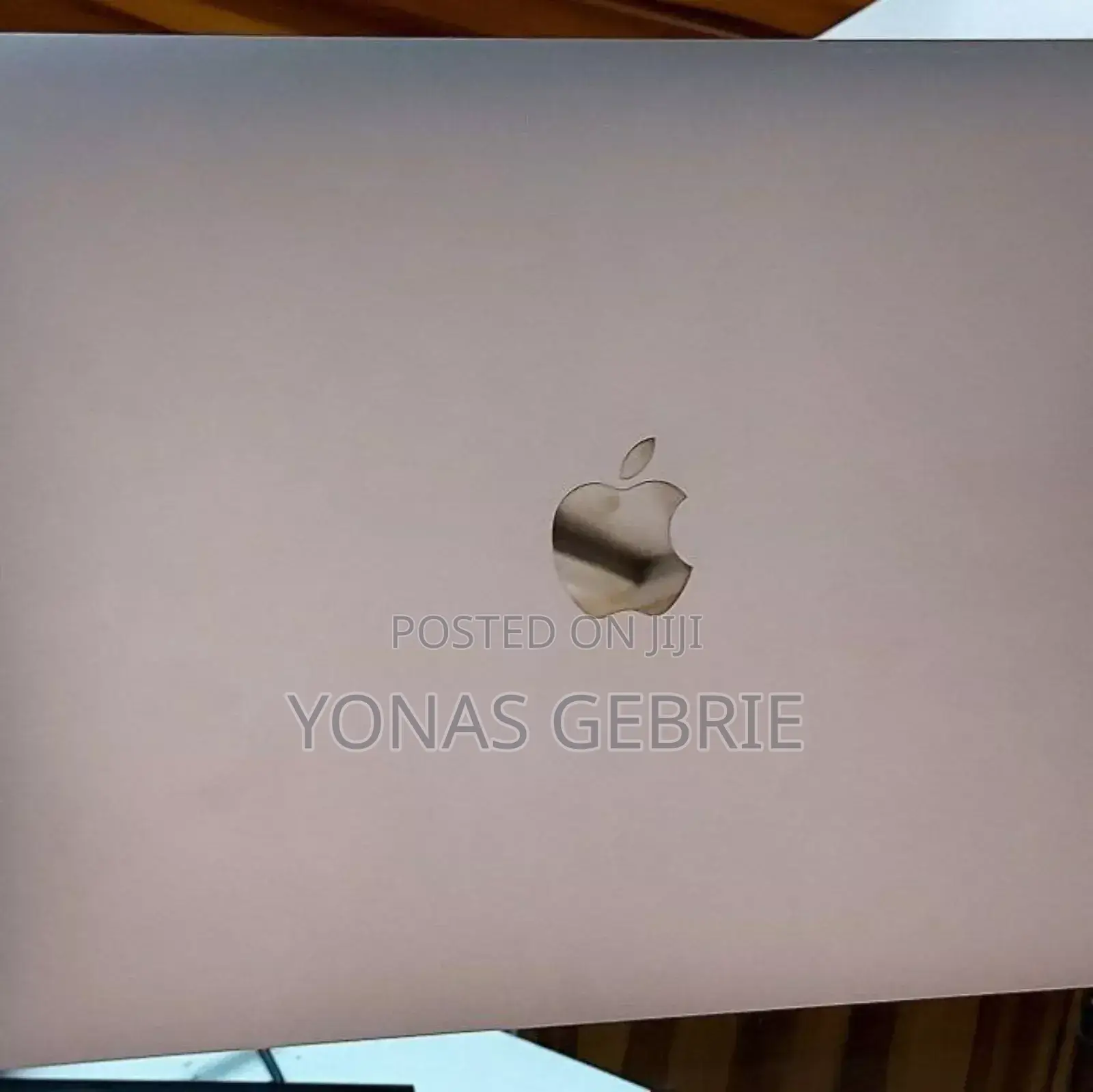 New Laptop Apple MacBook Pro 2020 8GB Apple M1 SSD 256GB