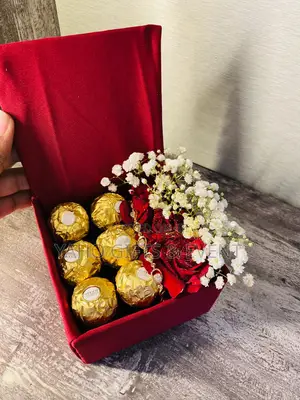 Yaho Chocolate ,Flower Bracelet Gift