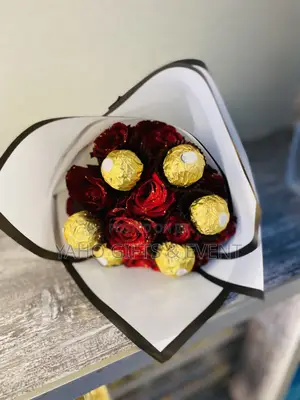 Yaho Flower  and Chocolate  Gift 
