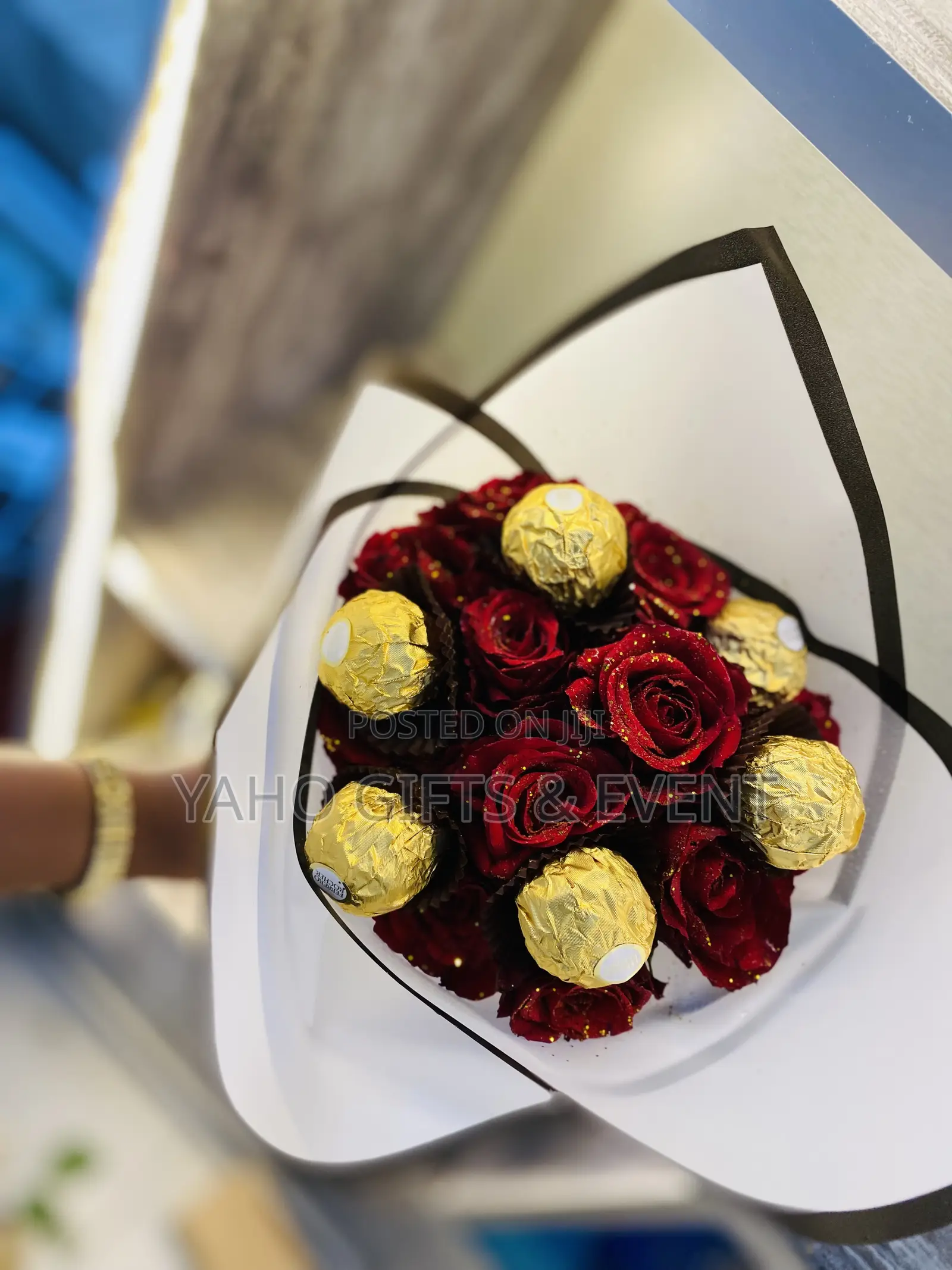 Yaho Flower  and Chocolate  Gift 