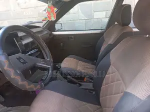 Toyota Corolla 1986 Gold