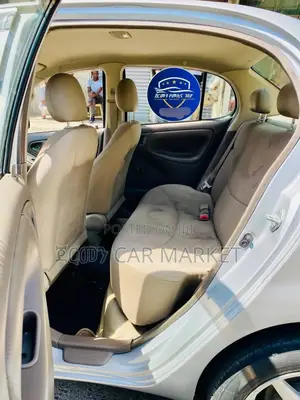 Toyota Platz 2004 Silver