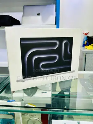 New Laptop Apple MacBook Pro 2024 M4 14-Inch 16GB Apple M4 SSD 512GB