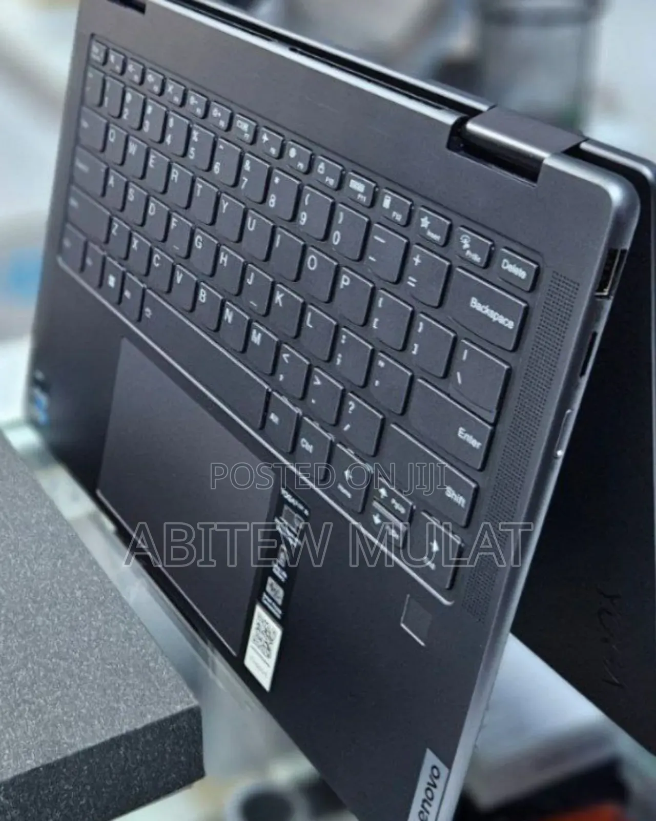 New Laptop Lenovo Yoga 7i 8GB Intel Core I5 SSD 512GB