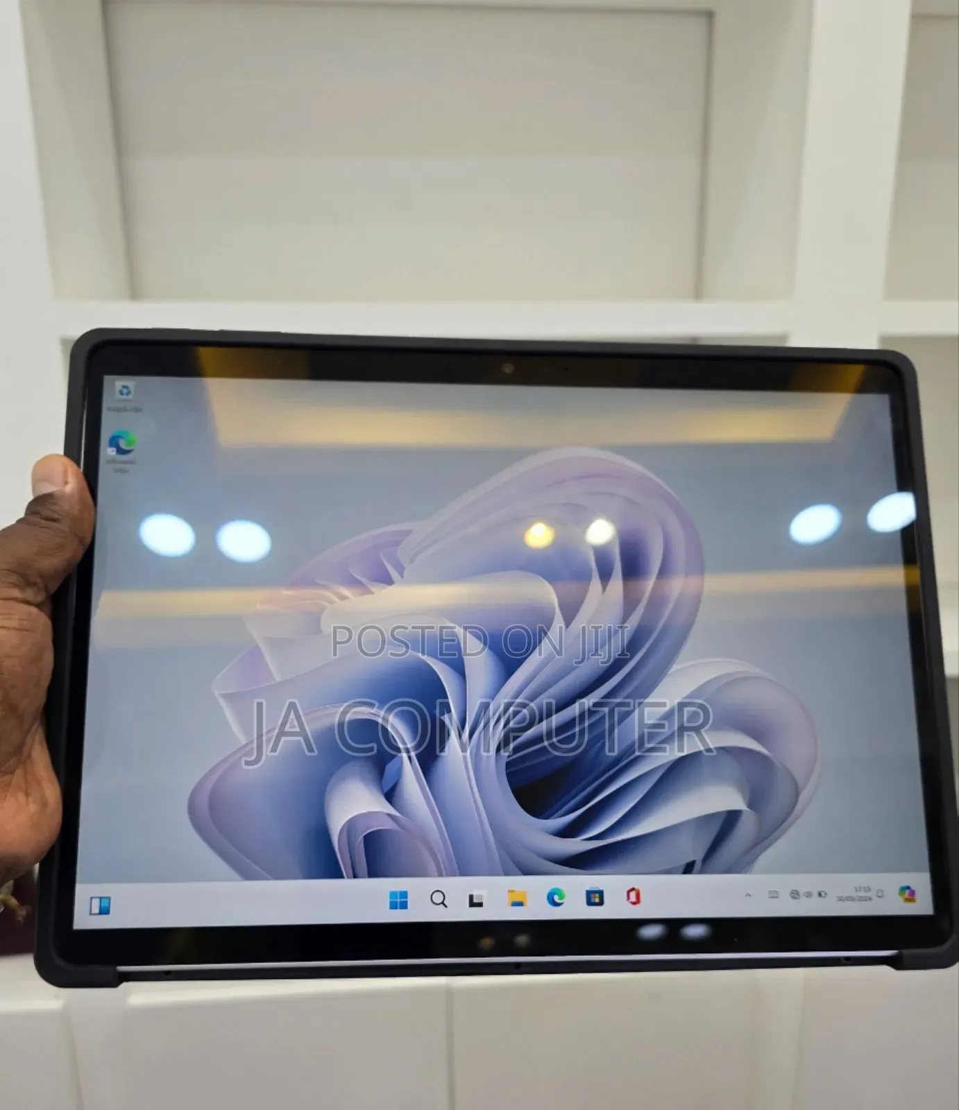 New Laptop Microsoft Surface Pro 9 16GB Intel Core I5 SSD 256GB