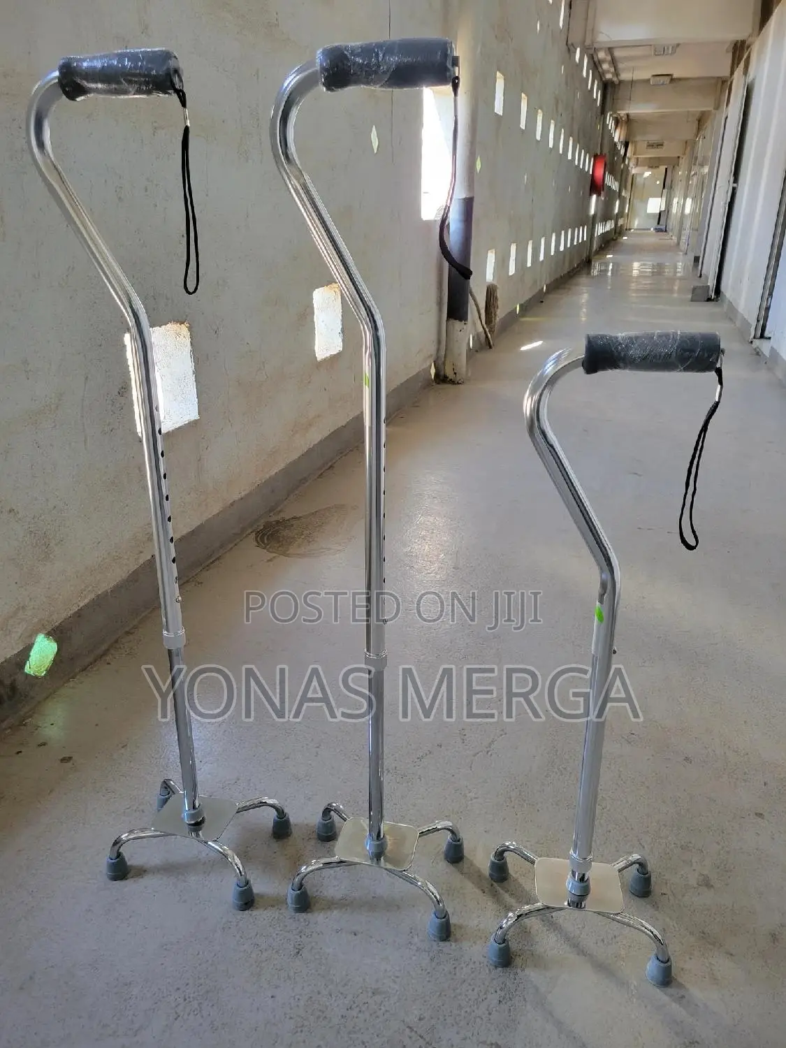 Walking Stick一cane*Aluminum,Making It Lightweight Yet Sturdy