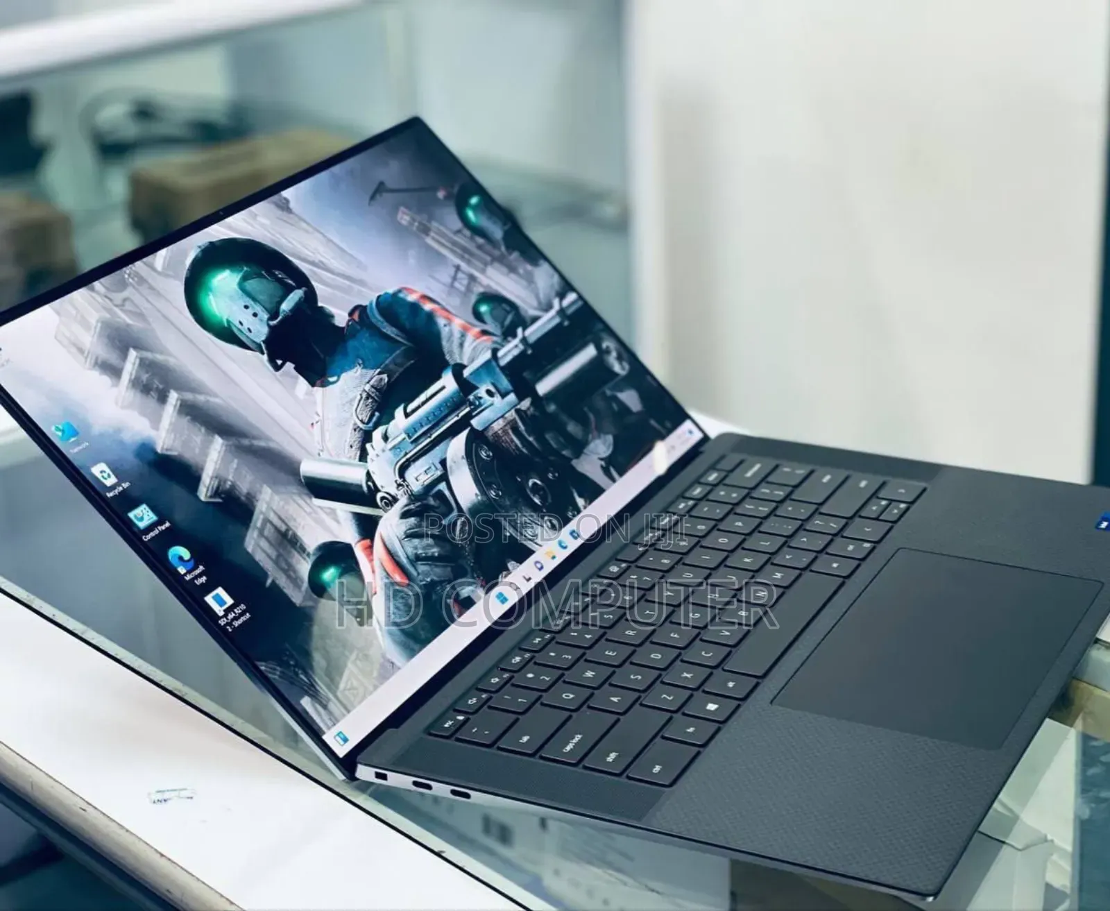 New Laptop Dell Precision 5540 16GB Intel Core I7 SSD 512GB