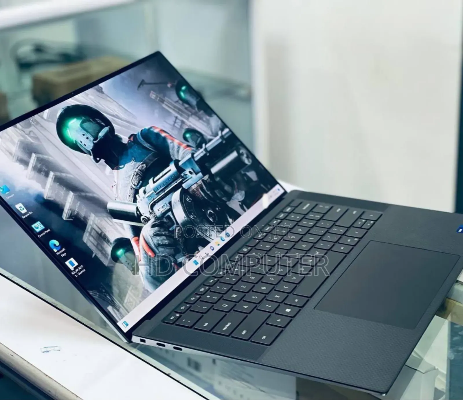 New Laptop Dell Precision 5540 16GB Intel Core I7 SSD 512GB