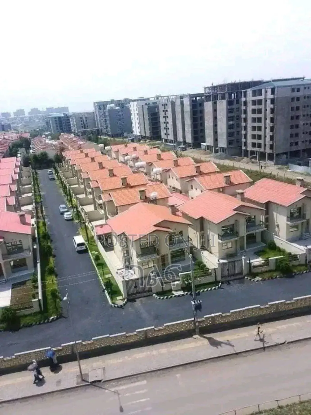 6bdrm House in አያት ሰንሻይን   270 ካሬ , Yeka for sale