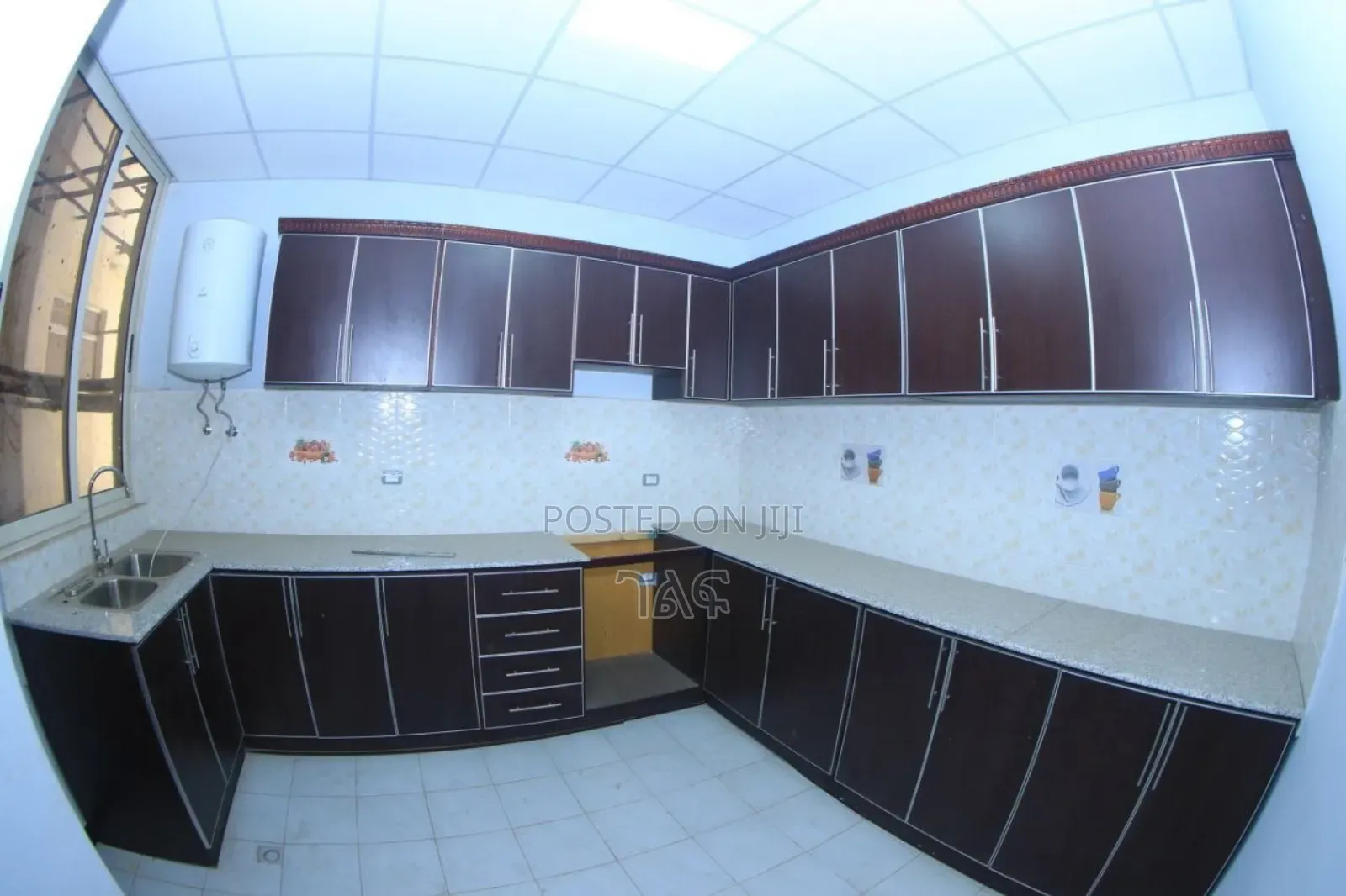 3bdrm Apartment in Cmc አፍሪካ ኮንቪሽን ሴንተር, Yeka for sale