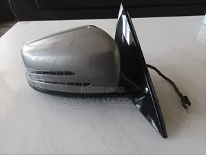 Photo - Mercedes Benz E Class C Class Right Side Door Mirror Oem