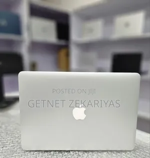 New Laptop Apple MacBook Air 2013 4GB Intel Core I5 SSD 128GB