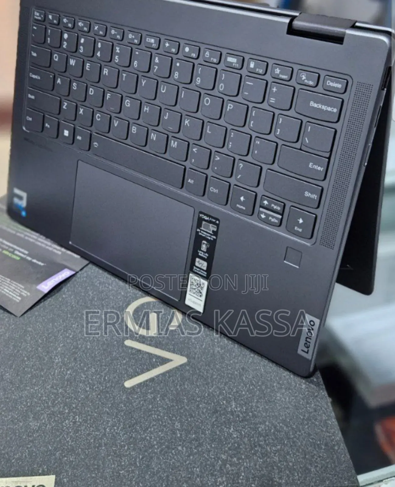 New Laptop Lenovo Yoga 7i 8GB Intel Core I5 SSD 512GB