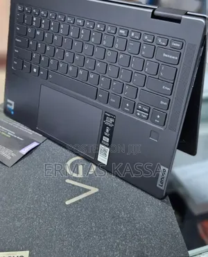 Photo - New Laptop Lenovo Yoga 7i 8GB Intel Core I5 SSD 512GB