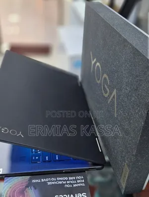 New Laptop Lenovo Yoga 7i 8GB Intel Core I5 SSD 512GB