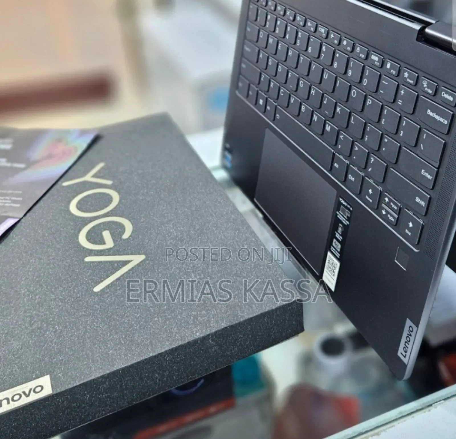 New Laptop Lenovo Yoga 7i 8GB Intel Core I5 SSD 512GB