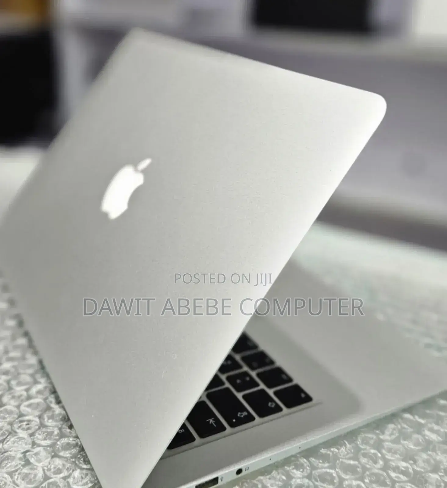 New Laptop Apple MacBook Air 2013 4GB Intel Core I5 SSD 128GB