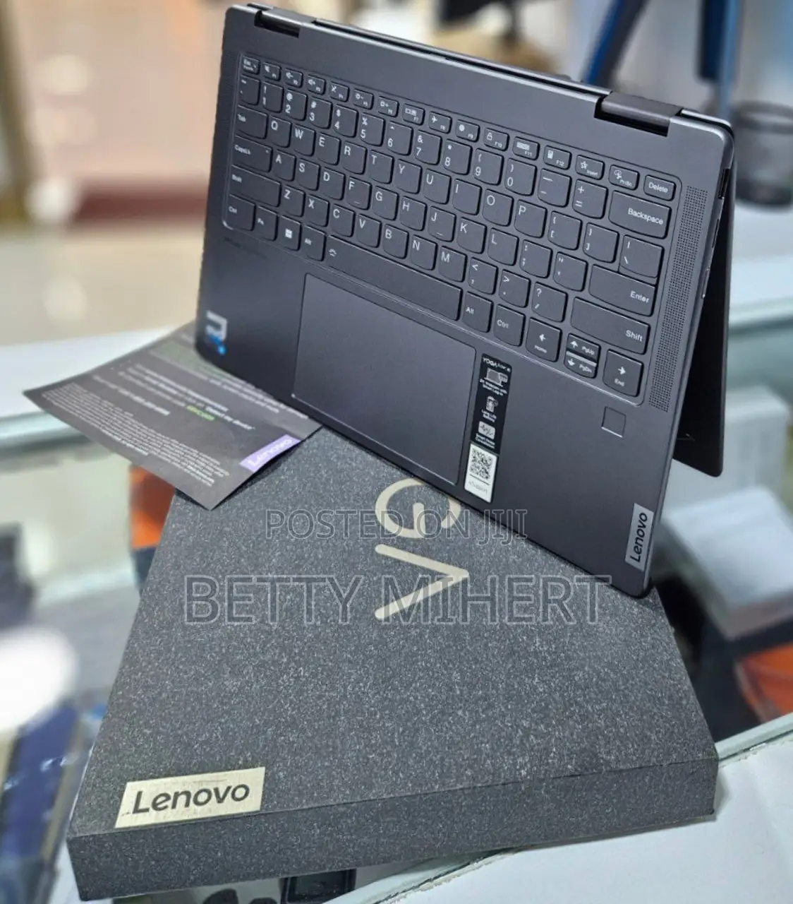 New Laptop Lenovo Yoga 11e 8GB Intel Core I7 SSD 512GB