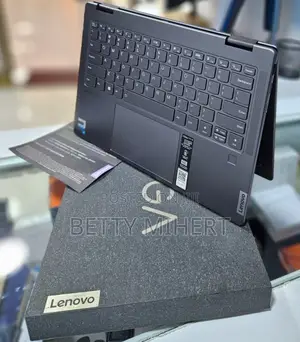 Photo - New Laptop Lenovo Yoga 11e 8GB Intel Core I7 SSD 512GB