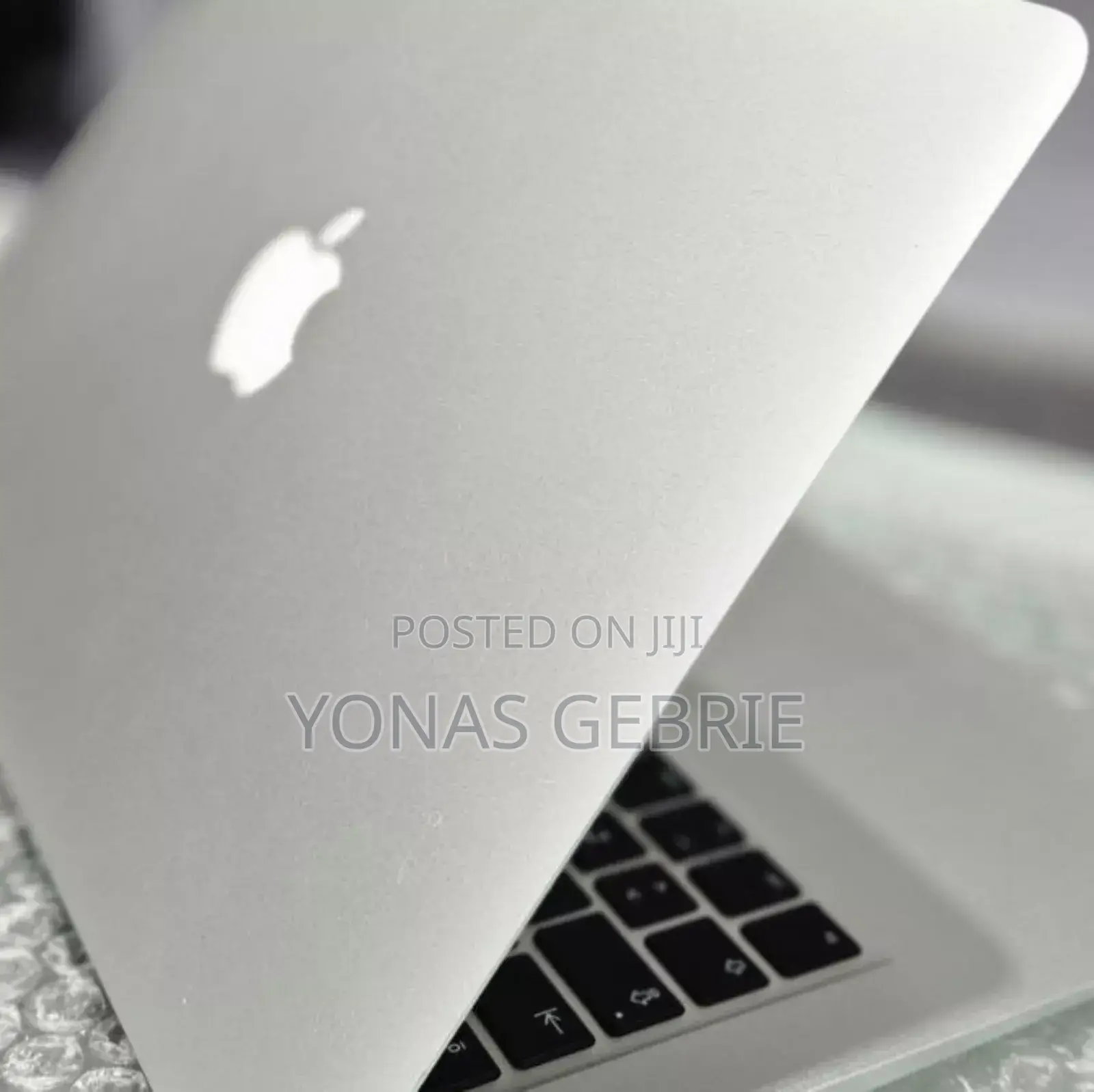 New Laptop Apple MacBook Air 2013 4GB Intel Core I5 SSD 128GB