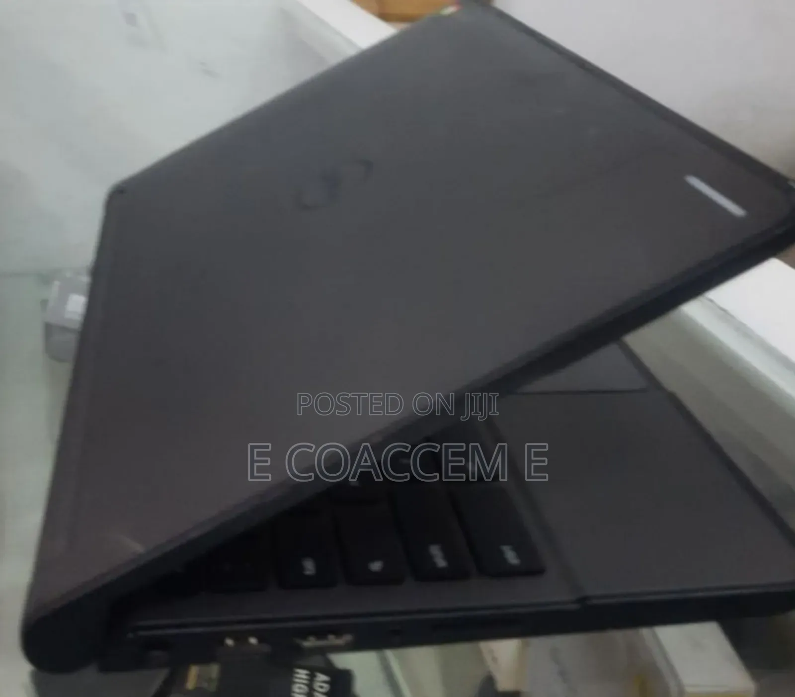 Laptop Dell 4GB Intel SSD 16 GB