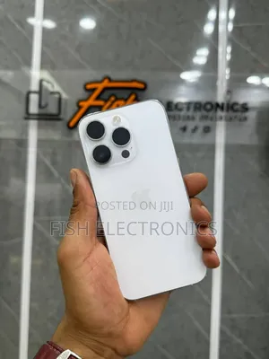 Photo - Apple iPhone 14 Pro 128 GB Silver