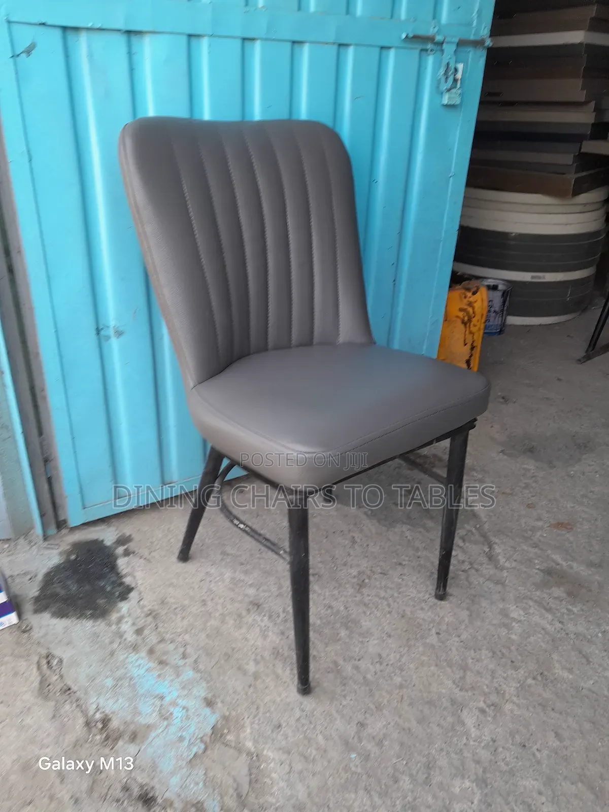 ለሆቴል
ለካፌ
ለሬስቶራንት እንዲሁም ለሳሎን ዉበት የሚሆኑ ጥራትና ምቾት ያላቸዉ ወምበር ጠረጼዛ