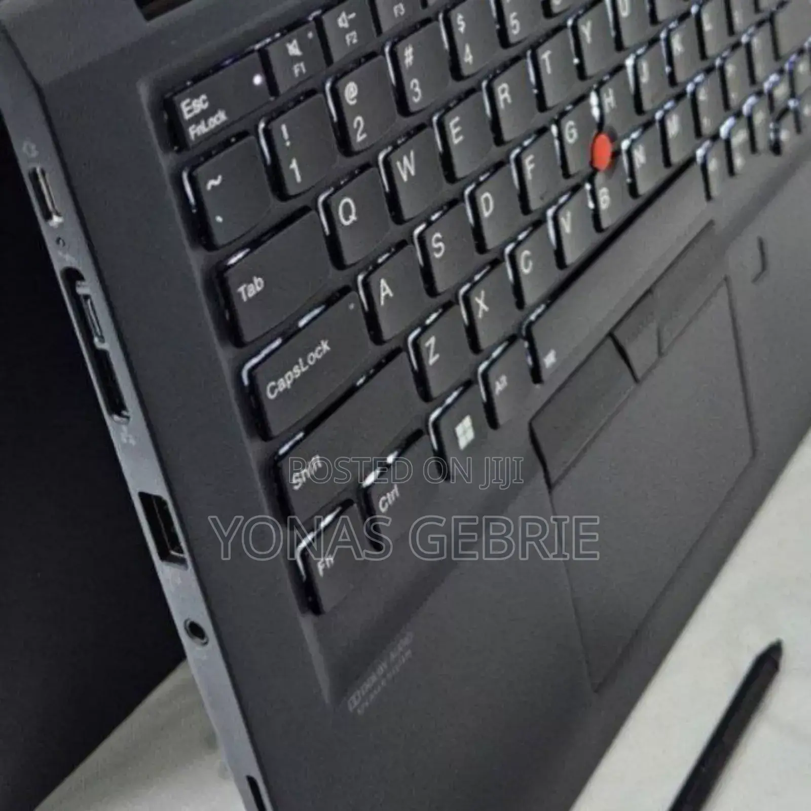 New Laptop Lenovo Thinkpad X13 Yoga 8GB Intel Core I5 SSD 512GB
