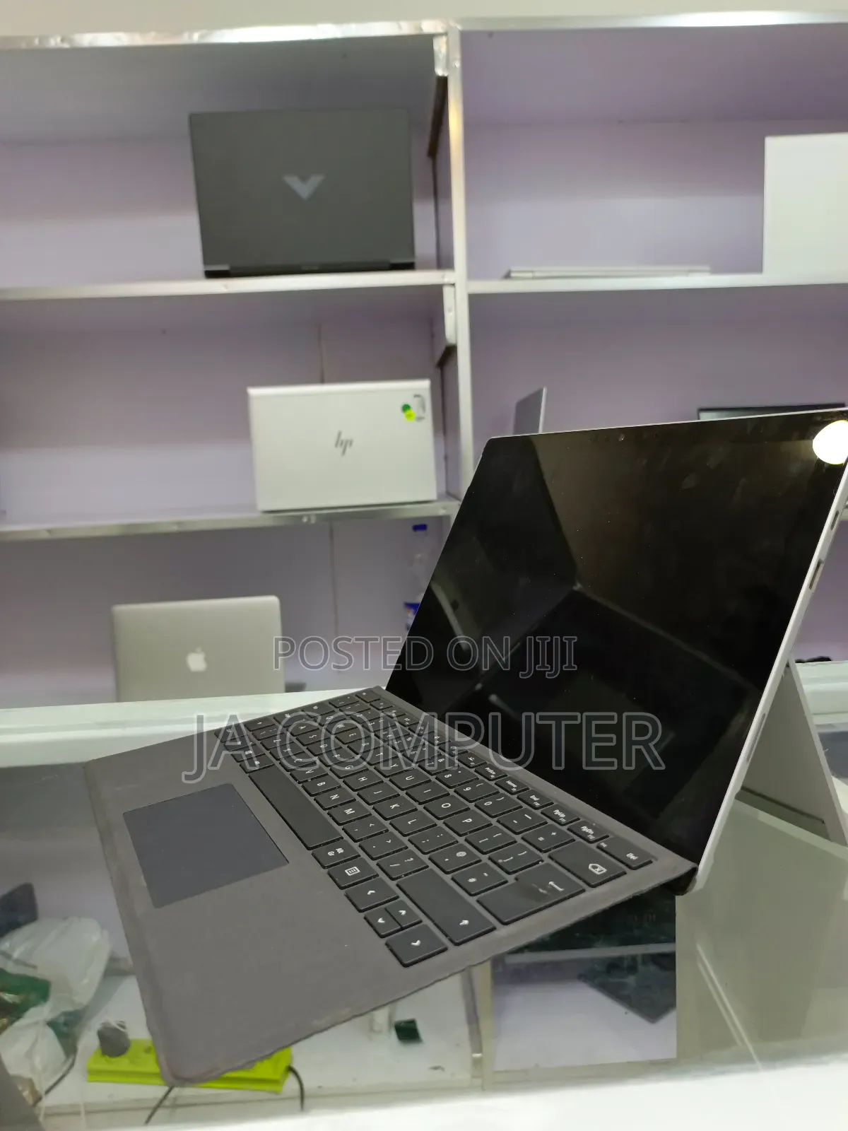 New Laptop Microsoft Surface Pro 7 16GB Intel Core I7 SSD 256GB