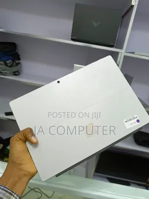 New Laptop Microsoft Surface Pro 7 16GB Intel Core I7 SSD 256GB