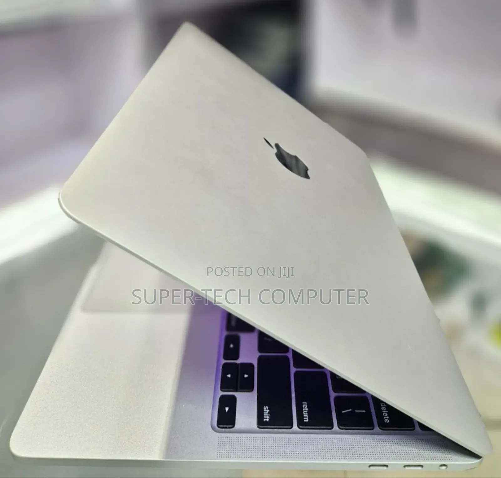New Laptop Apple MacBook Pro 2020 16GB Intel Core I5 SSD 1T